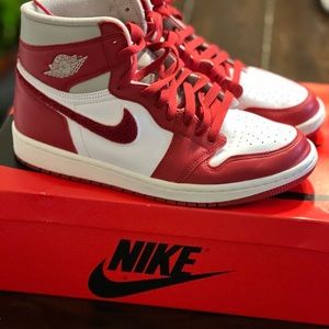 Women’s Air Jordan 1 Retro High size 10 worn once